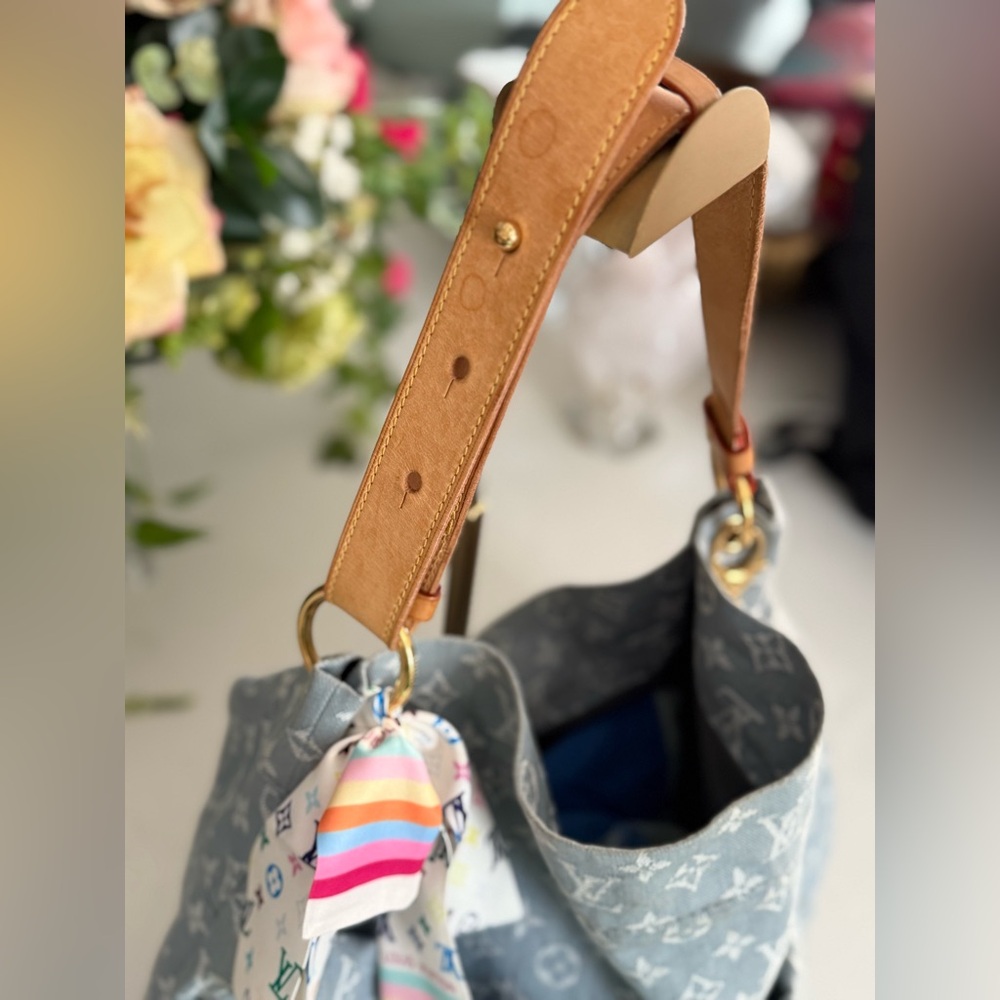 LOUIS VUITTON Monogram Denim Daily GM ~ EUC w/LV Dust Bag, LV Charm and Labubu - Picture 12 of 16